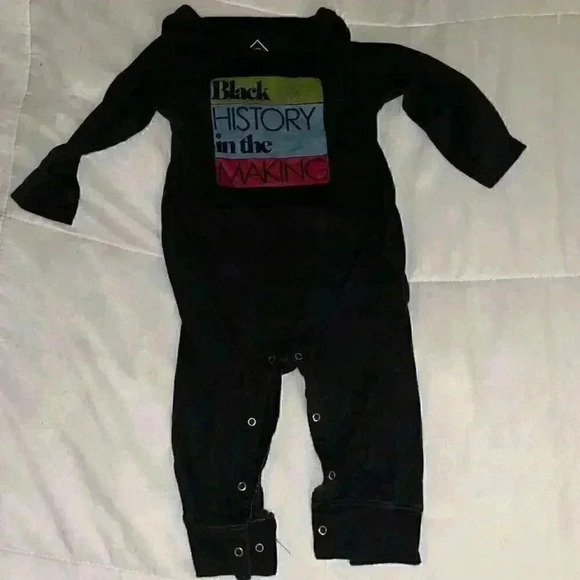 Well Worn | Black History In The Making Romper - Size 18MO - Picture 2 of 6